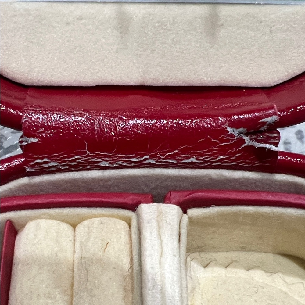 🔑 Vintage Red Leather Oval Jewelry Box Set w/ Key - Picture 13 of 13